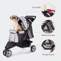 Features of the InnoPet All Terrain such as cup holder and reflective stripes