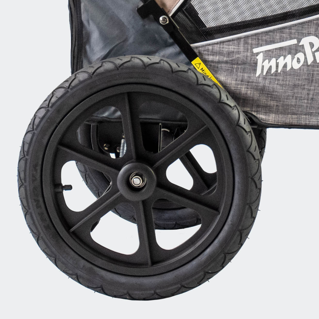 innopet-hondenfietskar-sporty-evolution-latte-detailfoto-wiel
