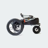 InnoPet Sporty EVR hondenbuggy met rubberen all terrain wielen en ruime cabine voor comfortabele ritten op stadswegen en bospaden